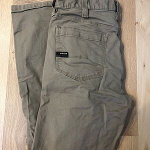 NWOT Ariat Pants 31x32
